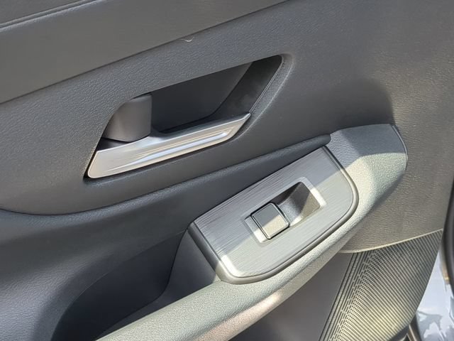 New 2026 Nissan Sentra SR w/ Floor Mat Package FWD image 23