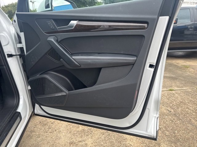 Used 2019 Audi Q5 2.0T Premium Plus w/ Premium Plus Package image 16