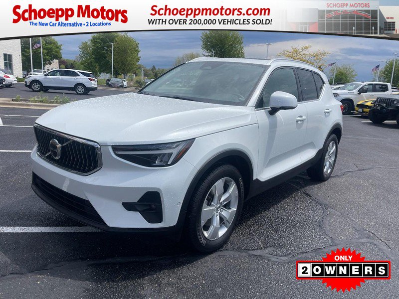 Used 2023 Volvo XC40 B5 Plus