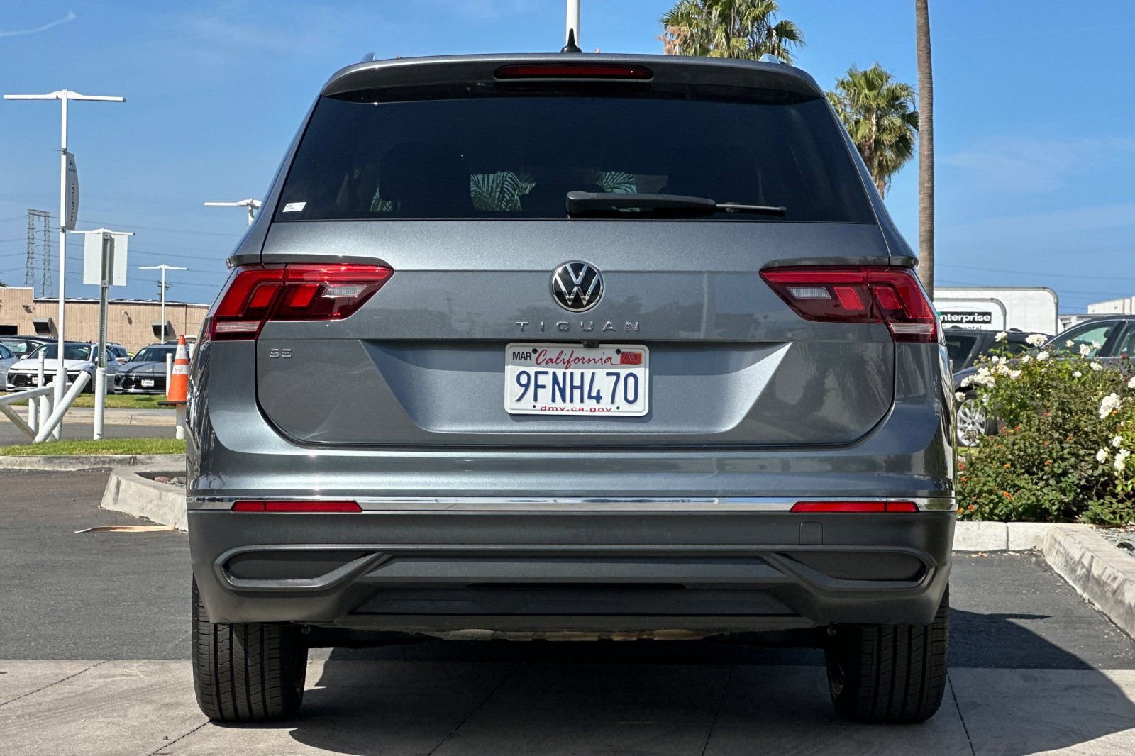 Used 2023 Volkswagen Tiguan SE FWD image 5