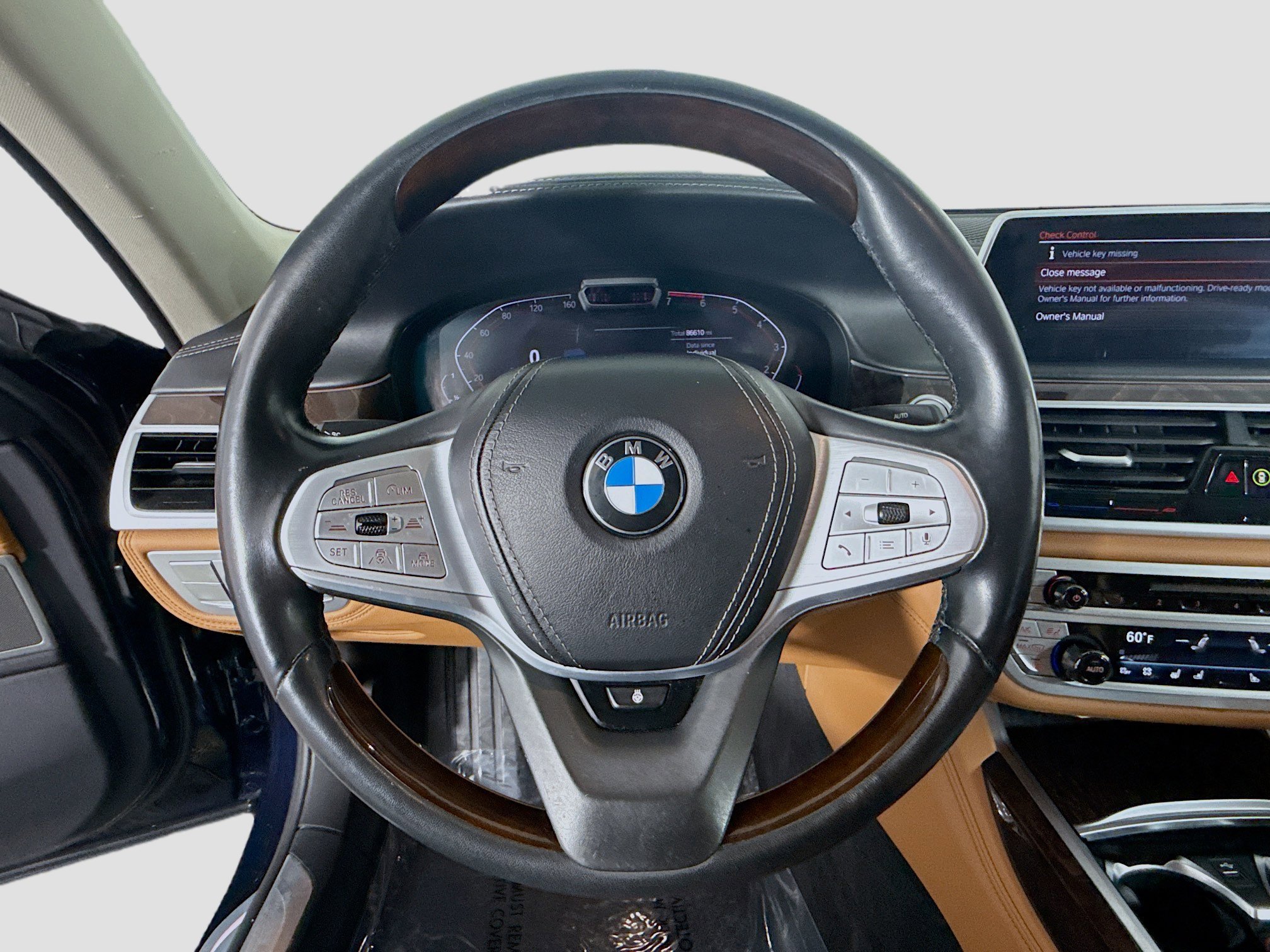 Used 2020 BMW 750i xDrive w/ Executive Package AWD/4WD image 13