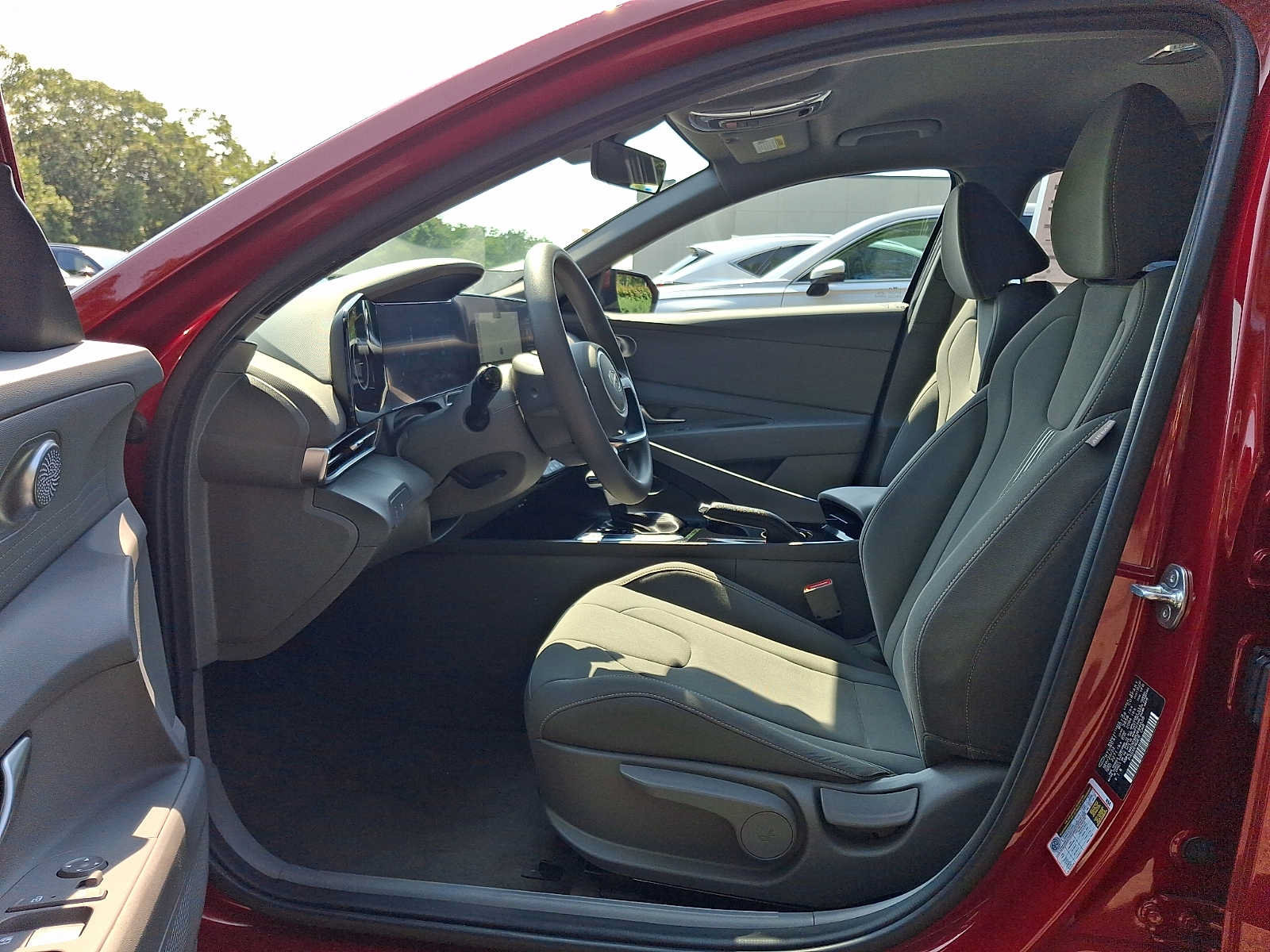 Used 2024 Hyundai Elantra SEL FWD image 13