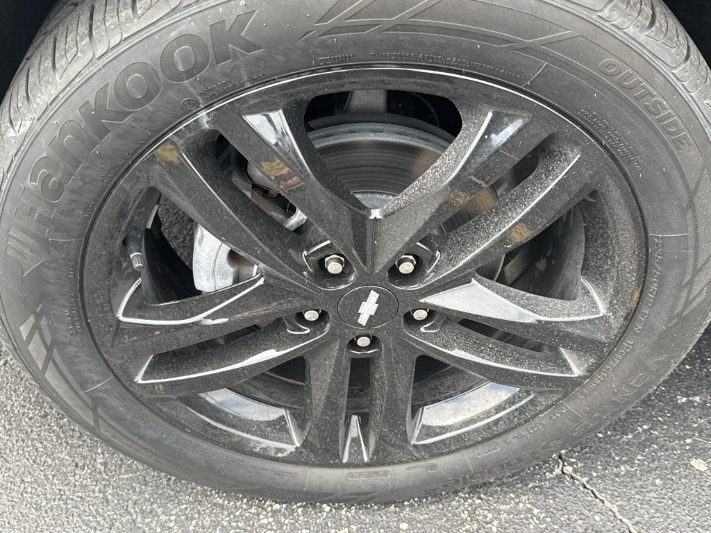Used 2020 Chevrolet Equinox LT w/ Midnight Edition FWD image 9