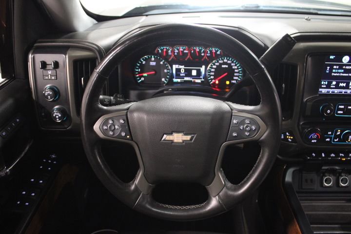 Used 2017 Chevrolet Silverado 1500 High Country image 35
