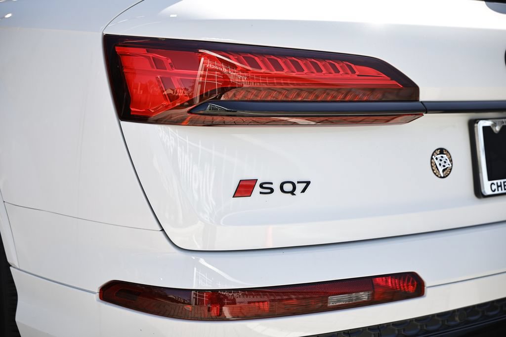 New 2026 Audi SQ7 Premium Plus AWD/4WD image 11