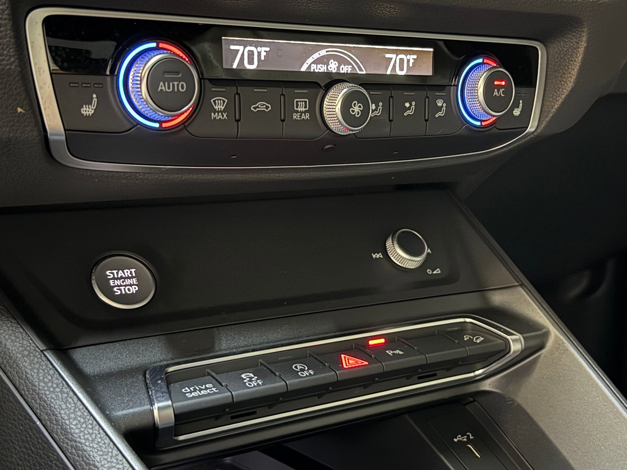 Used 2020 Audi Q3 2.0T Premium Plus w/ Premium Plus Package image 31