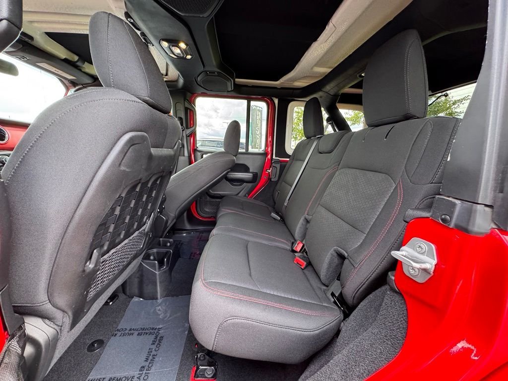 Used 2020 Jeep Wrangler Unlimited Rubicon w/ LED Lighting Group AWD/4WD image 36