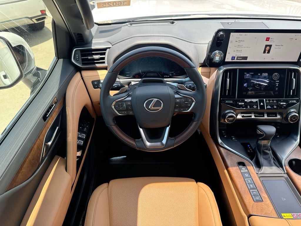 New 2026 Lexus LX 600 4WD w/ Luxury Package image 11