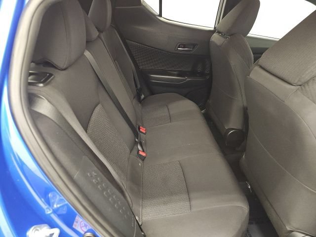 Used 2018 Toyota C-HR XLE FWD image 33
