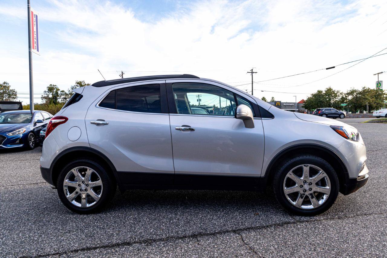 Used 2019 Buick Encore Essence w/ Experience Buick Package AWD/4WD image 7