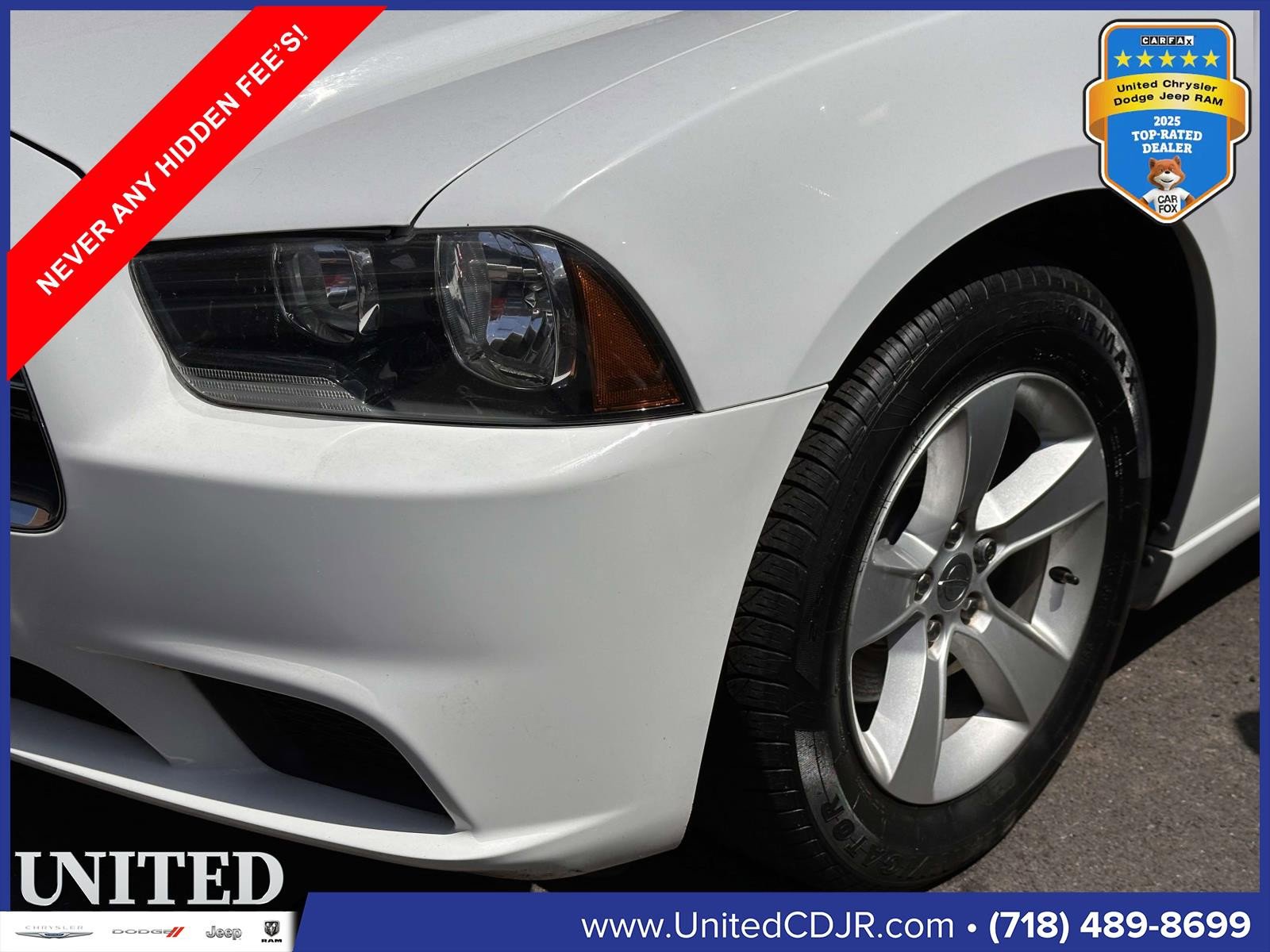 Used 2011 Dodge Charger SE RWD image 6