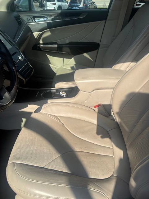 Used 2018 Lincoln MKC Reserve AWD/4WD image 3