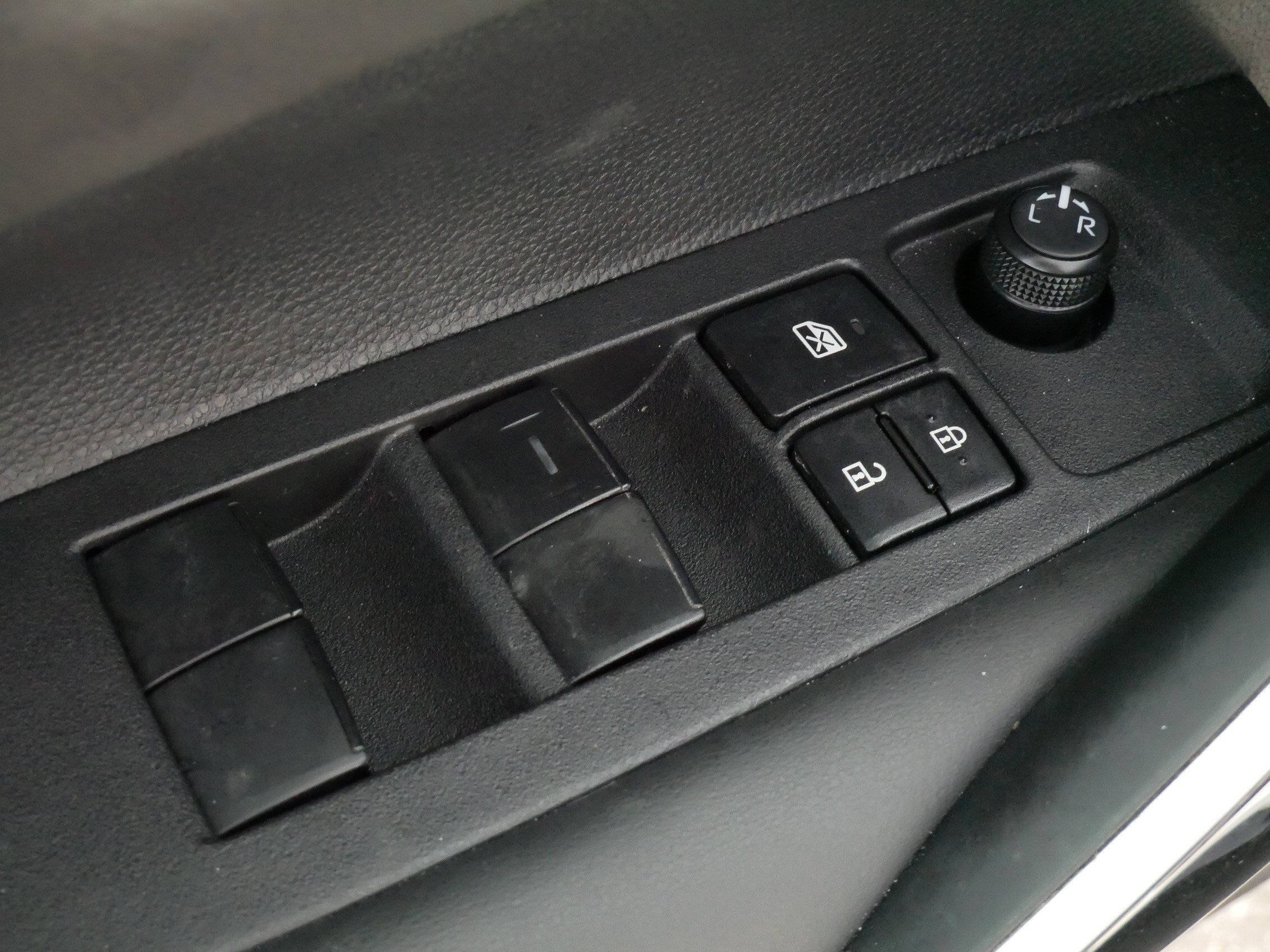 Used 2026 Toyota Corolla XSE FWD image 19