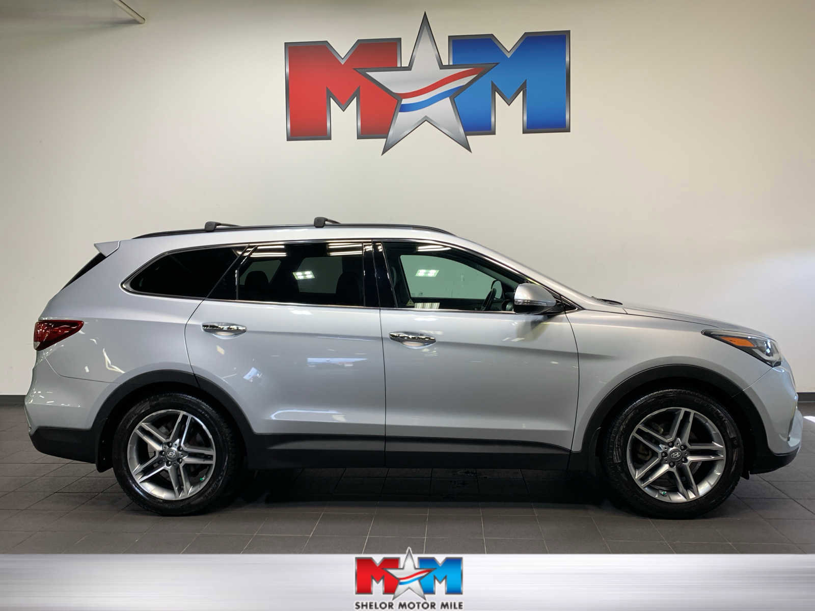 Used 2017 Hyundai Santa Fe SE w/ Cargo Package