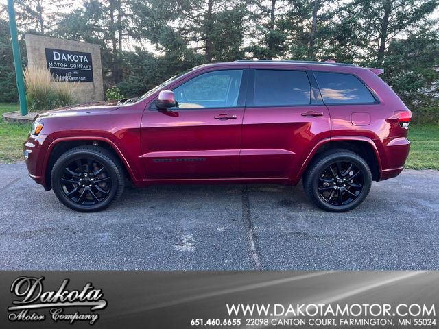 Used 2021 Jeep Grand Cherokee Laredo X image 1