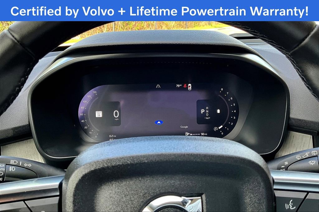 Used 2025 Volvo XC40 B5 Plus image 28