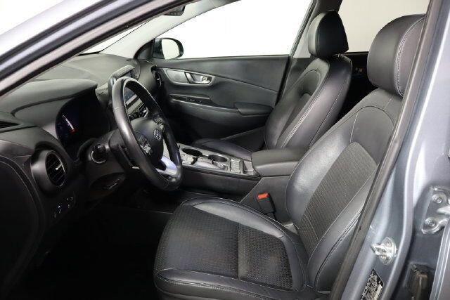 Used 2021 Hyundai Kona Limited FWD image 21