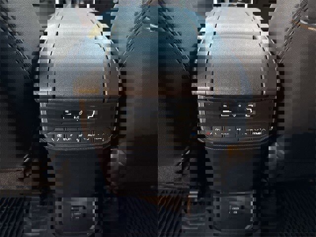 Used 2023 Toyota Highlander XLE image 21