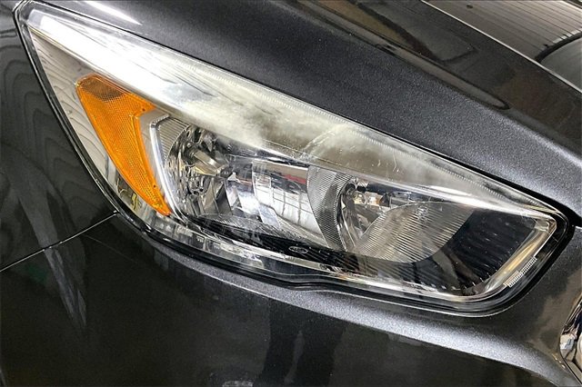 Used 2018 Ford Escape SE image 4