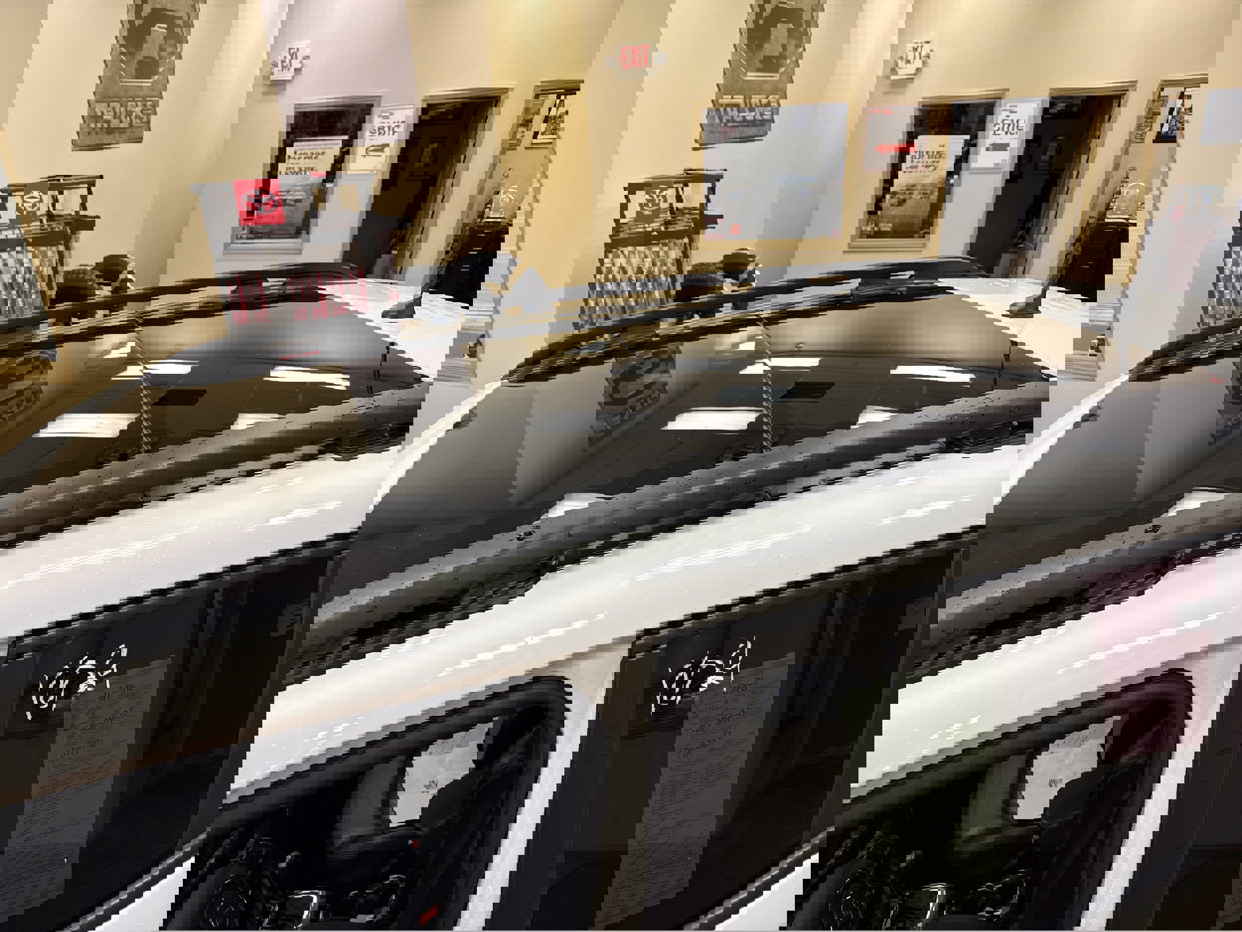 Used 2022 Jeep Renegade Limited w/ Sun, Sound & Wheels Group image 6