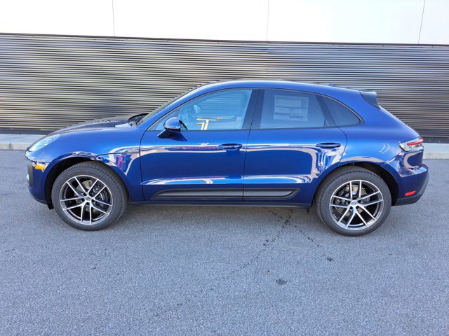 New 2026 Porsche Macan image 2