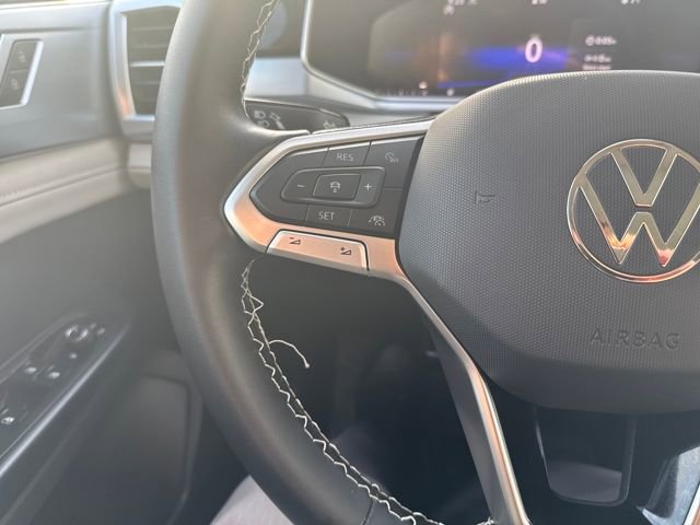 Certified 2025 Volkswagen Taos SE w/ Panoramic Sunroof Package image 20