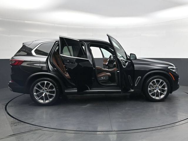 Used 2023 BMW X5 xDrive40i AWD/4WD image 42