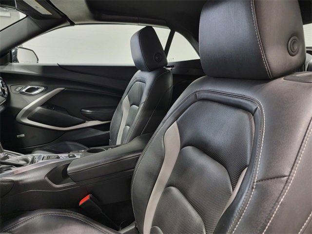 Used 2017 Chevrolet Camaro LT w/ RS Package image 8
