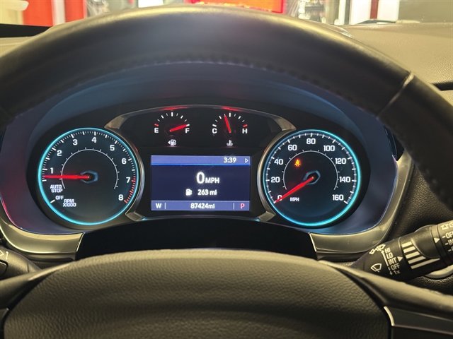 Used 2022 Chevrolet Traverse LT image 22