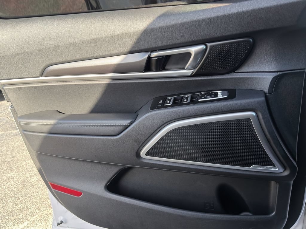 Certified 2023 Kia Telluride S w/ S Sunroof Package AWD/4WD image 26