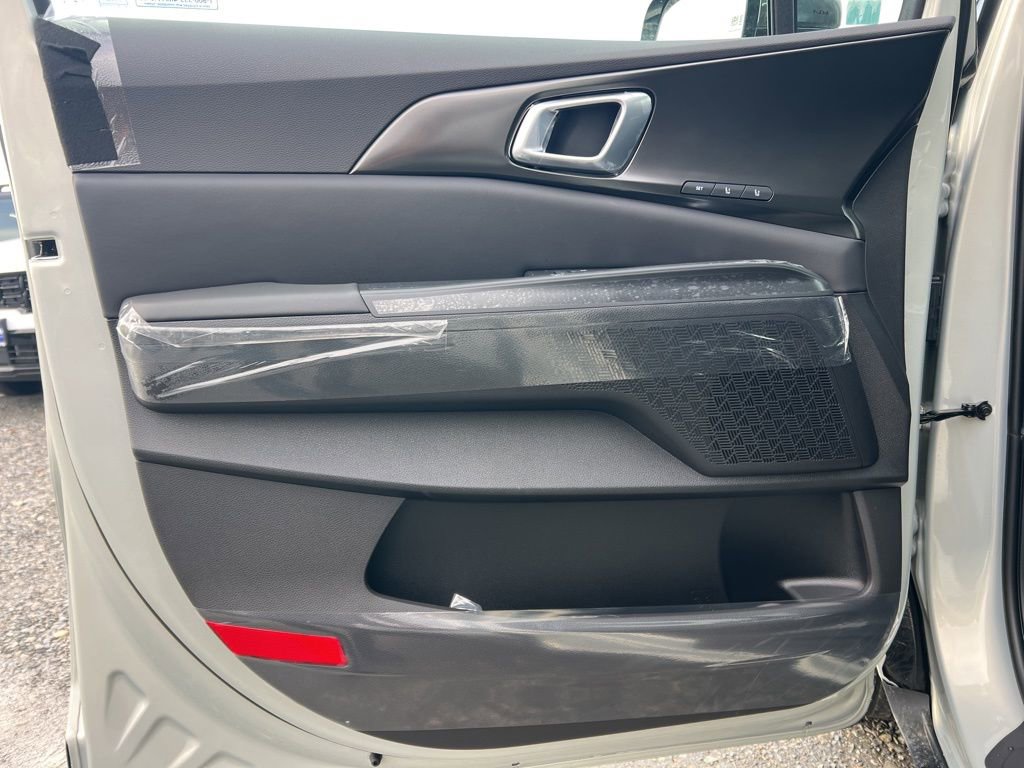 New 2026 Kia Carnival SX w/ SX Dark Edition Package image 8