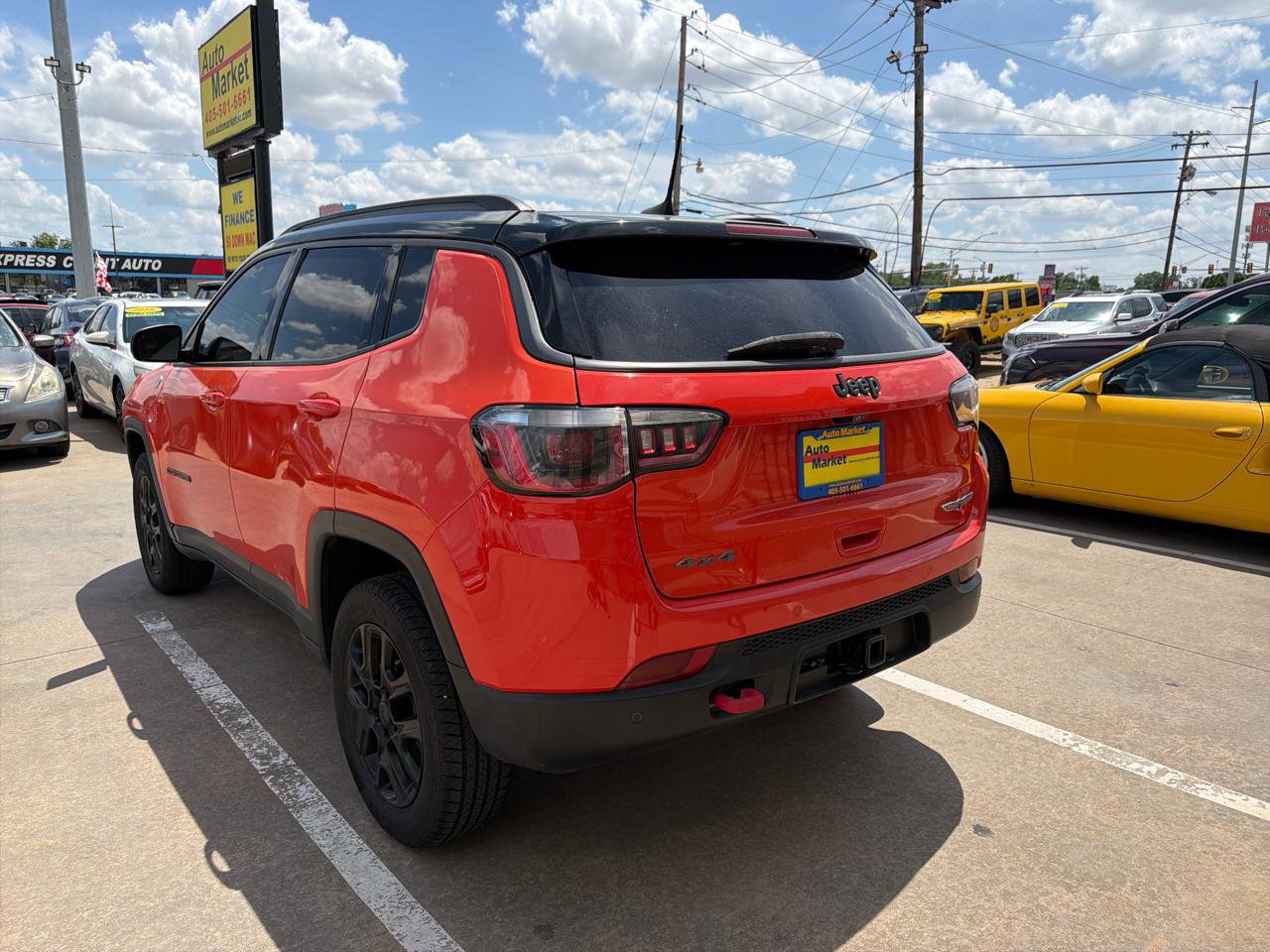 Used 2017 Jeep Compass Trailhawk w/ Leather Interior Group AWD/4WD image 7