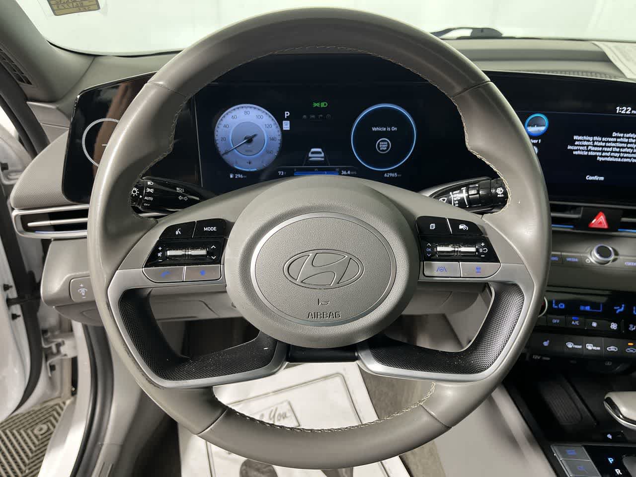 Used 2025 Hyundai Elantra SEL FWD image 16