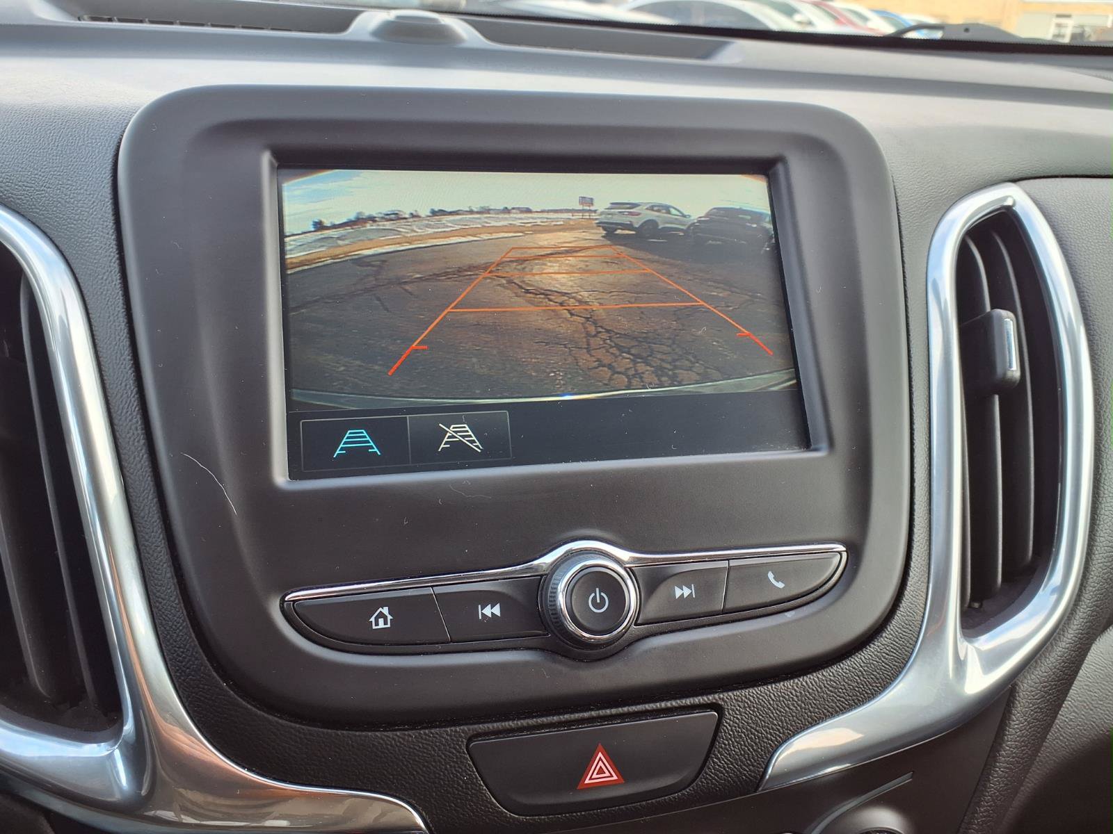 Used 2018 Chevrolet Equinox LT AWD/4WD image 15