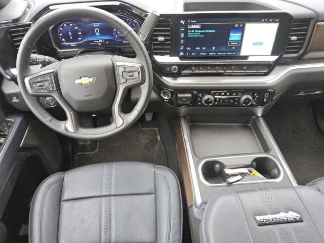 Used 2025 Chevrolet Silverado 2500 High Country w/ Technology Package image 9