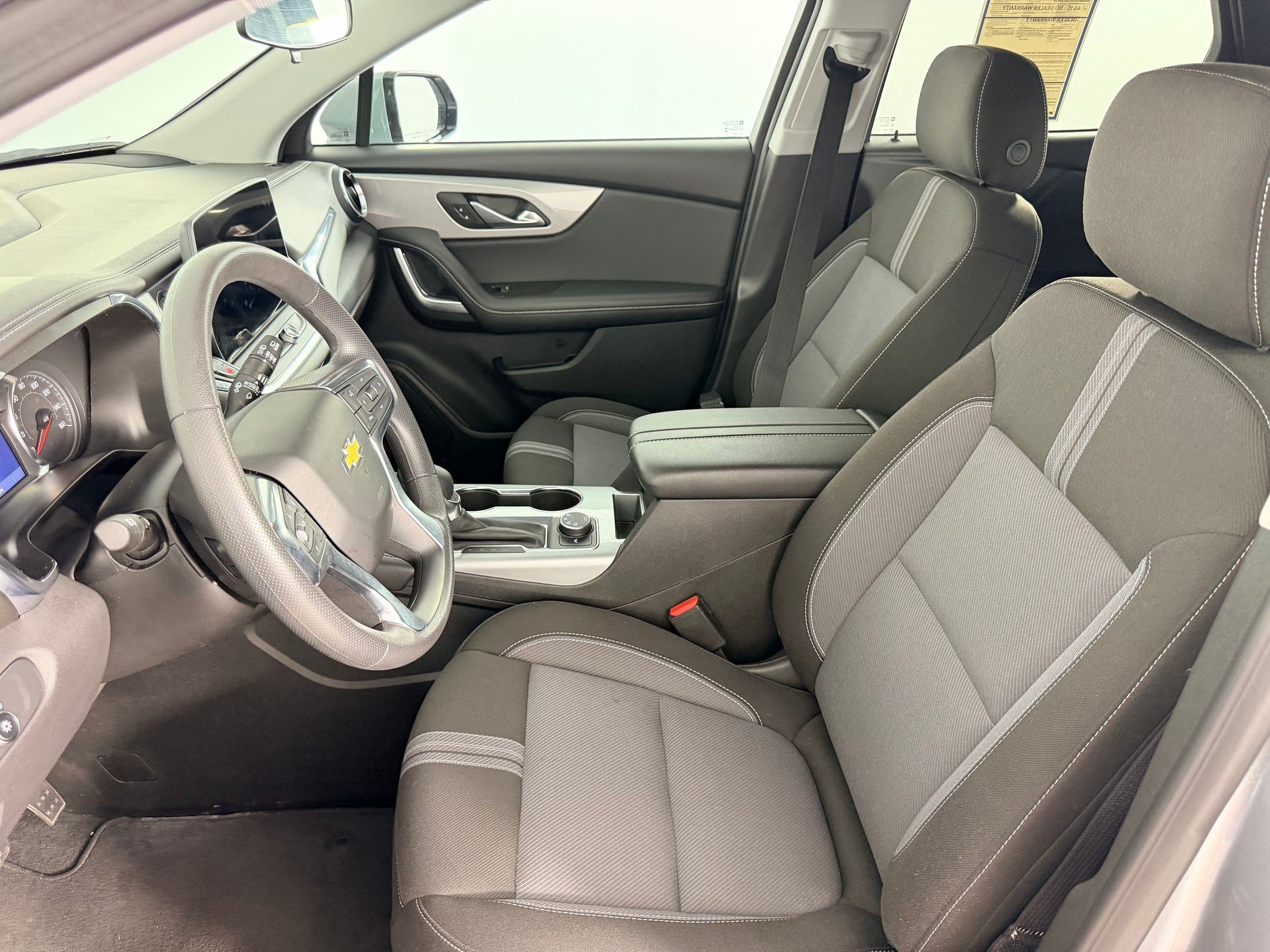 Used 2025 Chevrolet Blazer LT AWD/4WD image 5