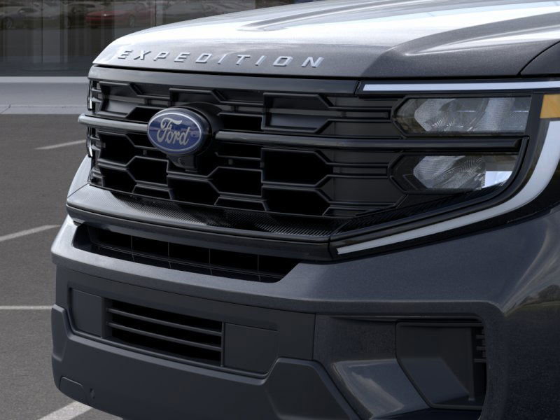 New 2025 Ford Expedition Active image 17