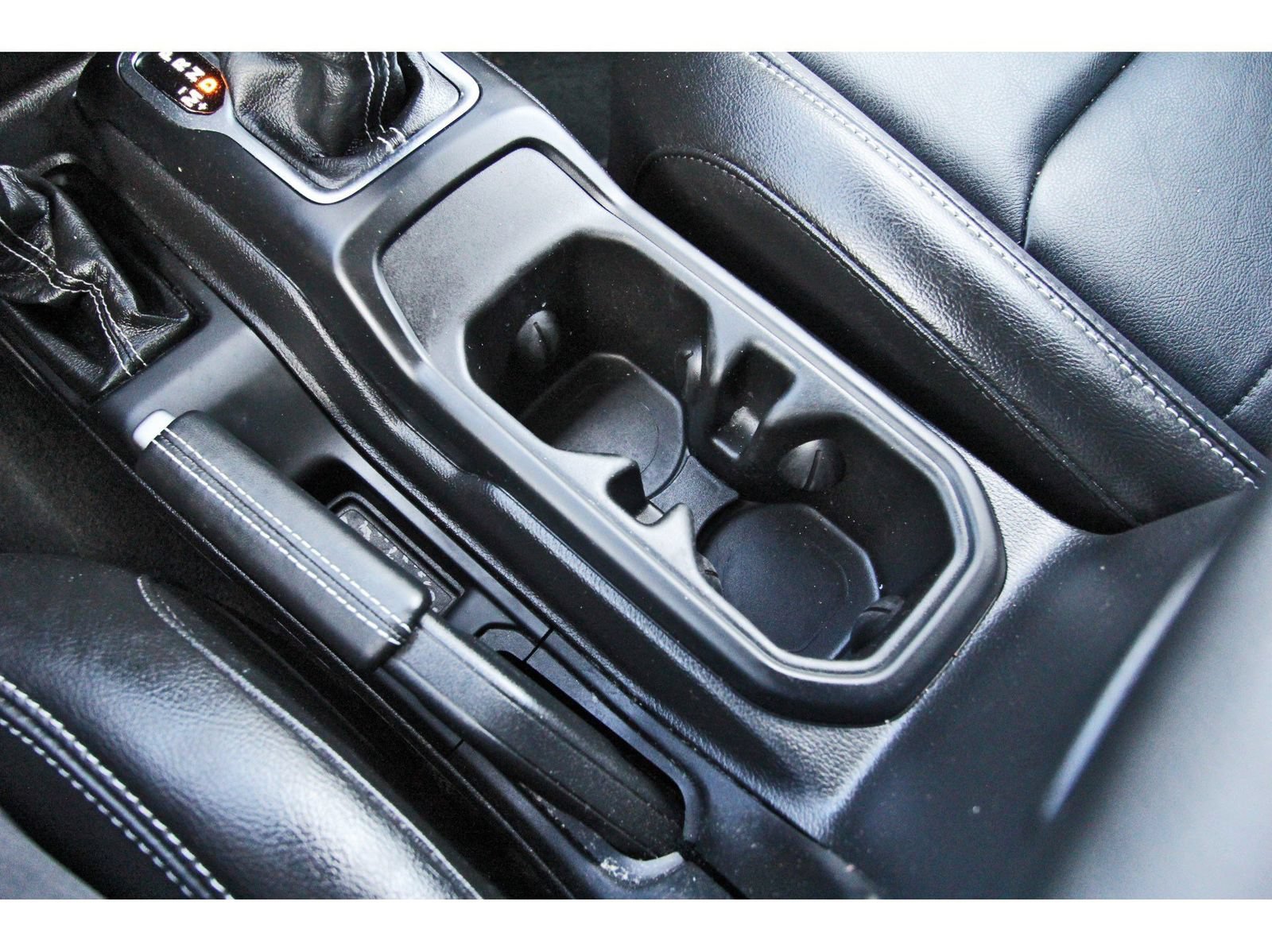 Used 2023 Jeep Wrangler Unlimited Sahara AWD/4WD image 29