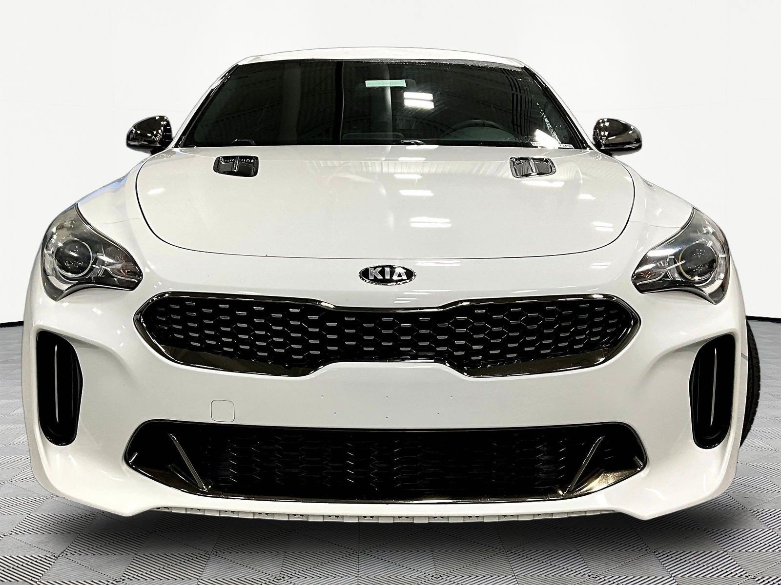 Used 2021 Kia Stinger GT-Line AWD/4WD image 2