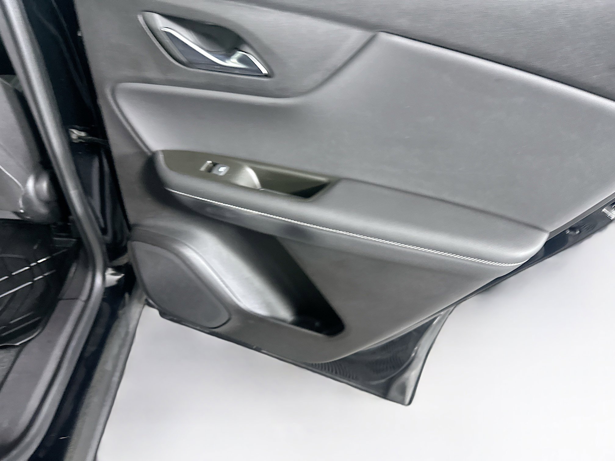 Used 2024 Chevrolet Blazer LT w/ Convenience Package image 29