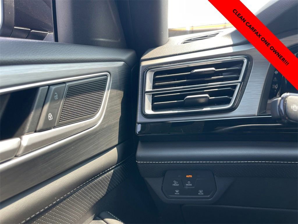 Used 2024 Volkswagen Atlas Cross Sport SE image 20