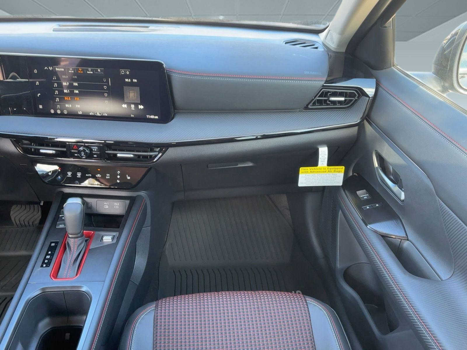 New 2026 Nissan Kicks SR w/ Cold Weather Package image 27