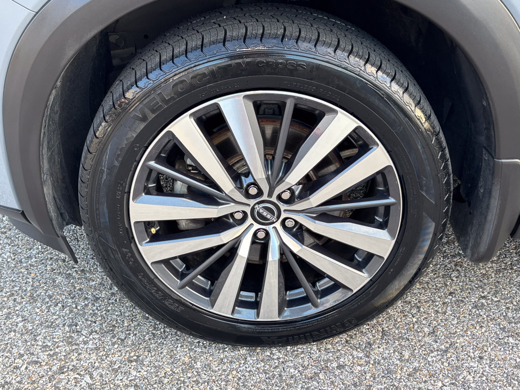 Used 2022 Nissan Pathfinder Platinum w/ Cargo Package AWD/4WD image 55