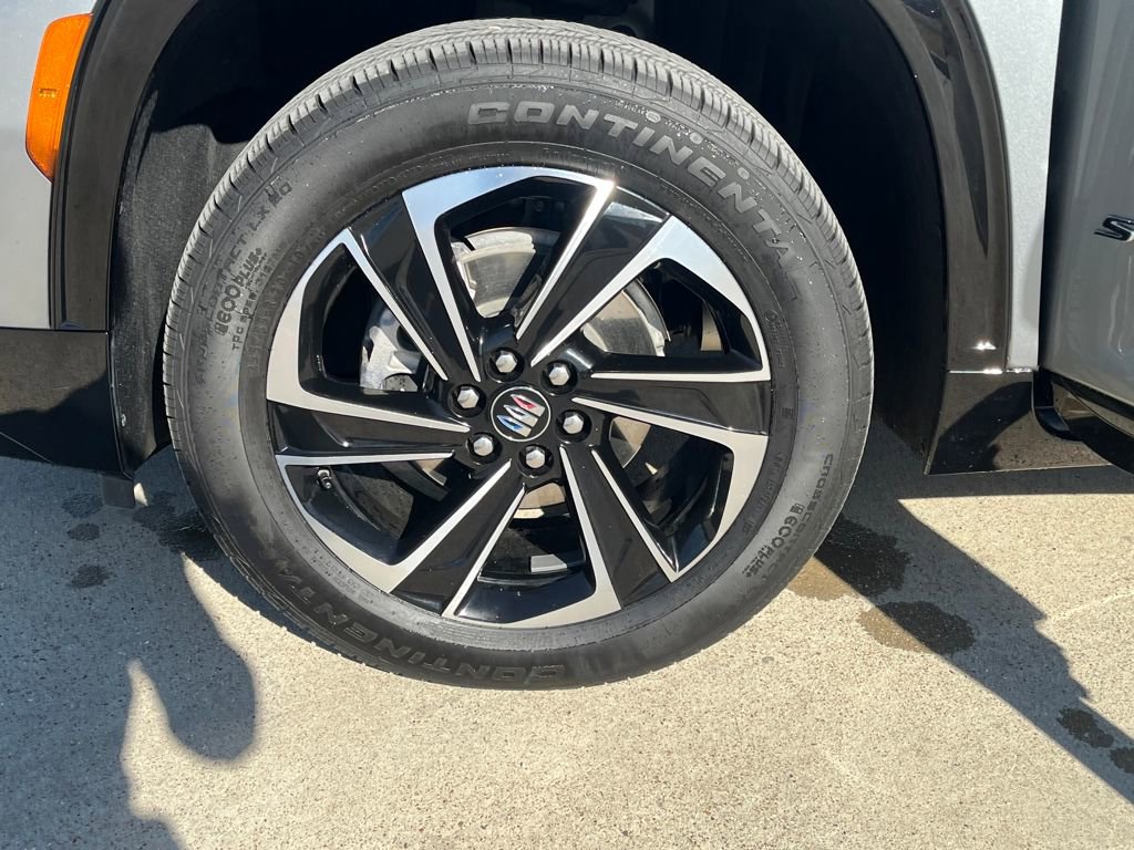 Used 2025 Buick Enclave Sport Touring image 23