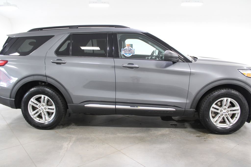 Used 2022 Ford Explorer XLT w/ Equipment Group 202A image 11
