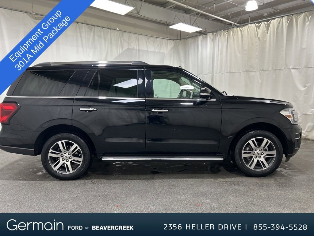 Used 2023 Ford Expedition Limited image 2