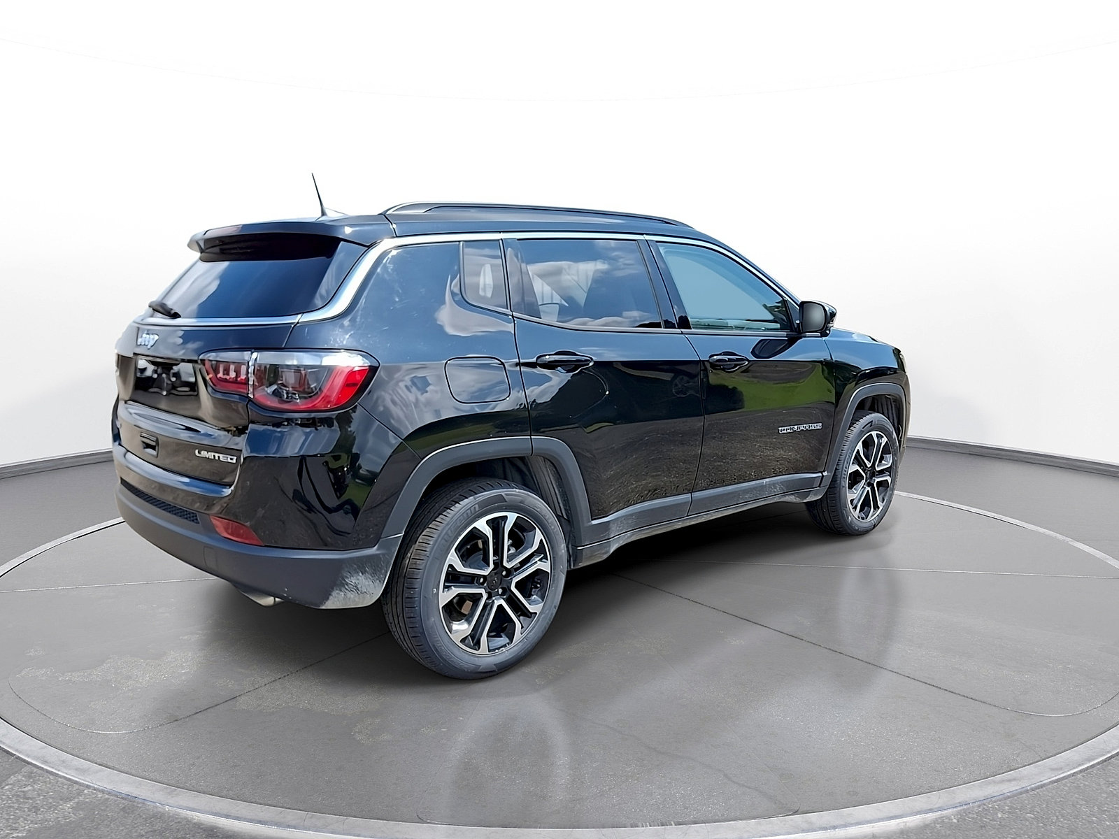 Used 2022 Jeep Compass Limited AWD/4WD image 7