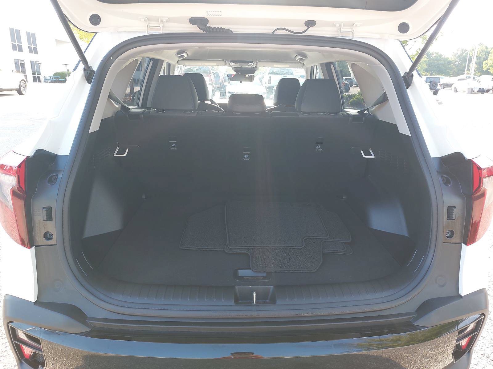 Used 2025 Kia Seltos S AWD/4WD image 12