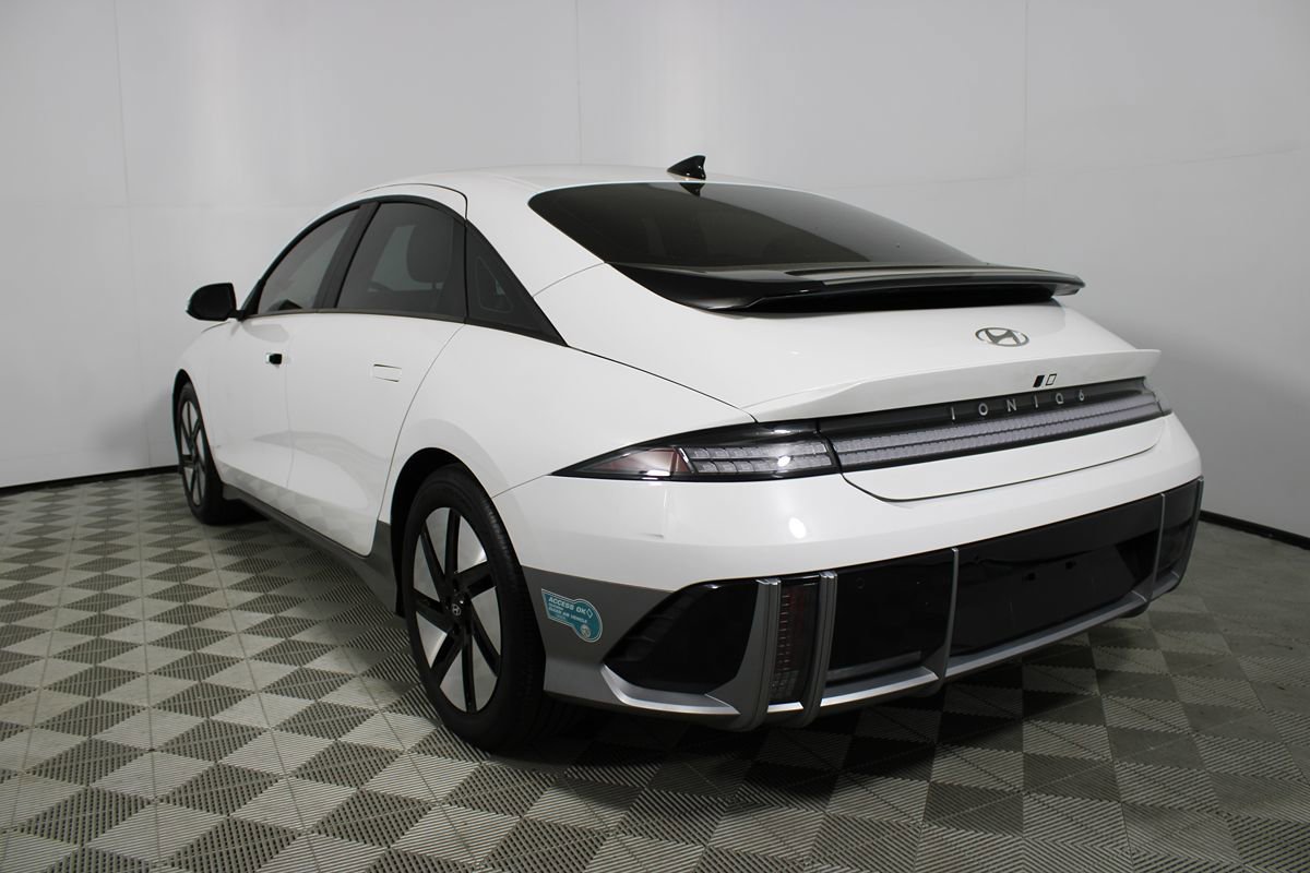Used 2024 Hyundai Ioniq 6 SE image 30