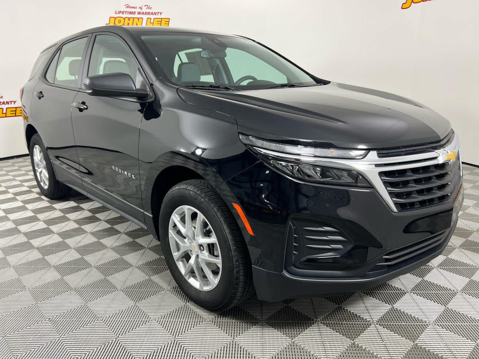 Used 2023 Chevrolet Equinox LS AWD/4WD image 12